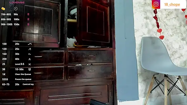 Snapshot of _charlotte11 chatting on 02-12-25, 02:32 charlotte11 online show from 02-12-25, 02:32