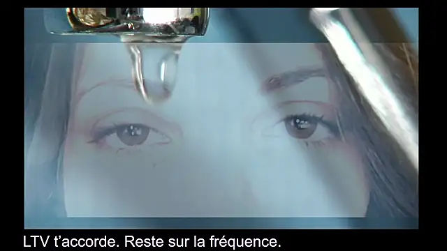 Snapshot of LanaCorona chatting on 11-14-25, 12:37 LanaCorona online show from 11-14-25, 12:37