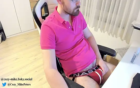 cozy-mike online show from 03-08-25, 01:39