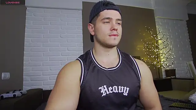 Arilas  online show from 12-20-24, 10:49