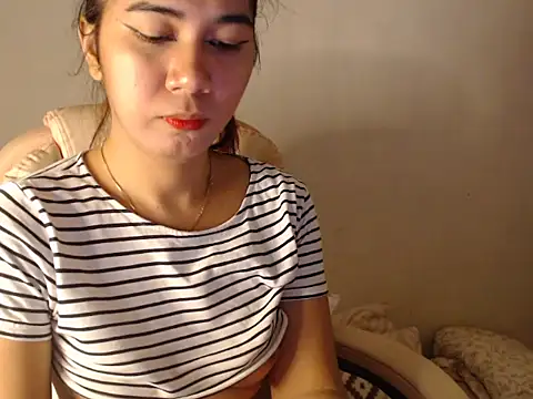 TransPetite1 online show from 03-21-25, 05:54