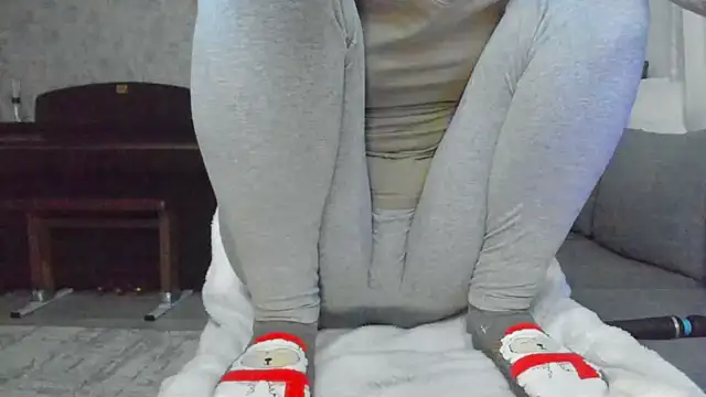 Snapshot of Kitty4_Reed chatting on 01-26-25, 10:46 Kitty4 Reed online show from 01-26-25, 10:46