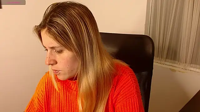 Snapshot of thamarajane chatting on 03-04-25, 04:41 thamarajane online show from 03-04-25, 04:41