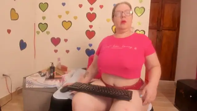 Snapshot of BarbaraFight chatting on 12-02-25, 11:00 BarbaraFight online show from 12-02-25, 11:00