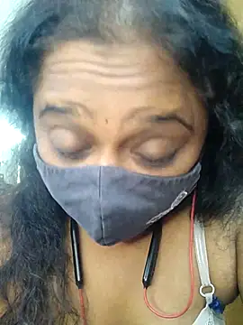 sexynayan23 online show from 06-25-26, 12:31