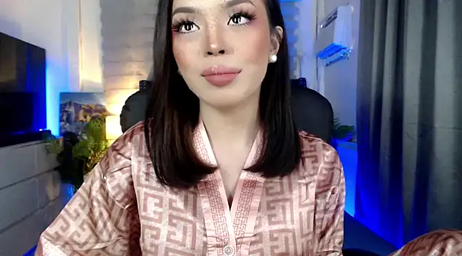 Snapshot of SweetCheska19 chatting on 03-05-25, 04:02 SweetCheska19 online show from 03-05-25, 04:02