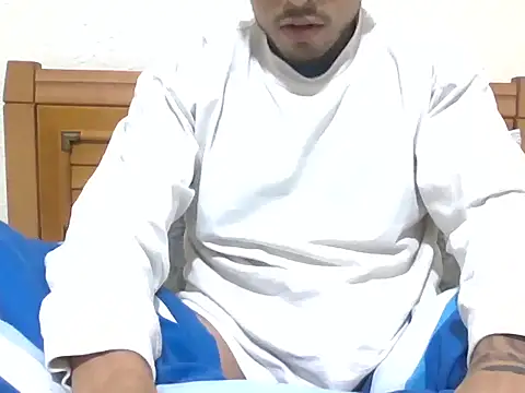 Snapshot of jfpc1999 chatting on 11-12-25, 05:24 jfpc1999 online show from 11-12-25, 05:24