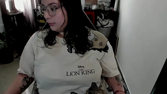 Snapshot of aika-dreams chatting on 05-04-26, 01:51 aika-dreams online show from 05-04-26, 01:51