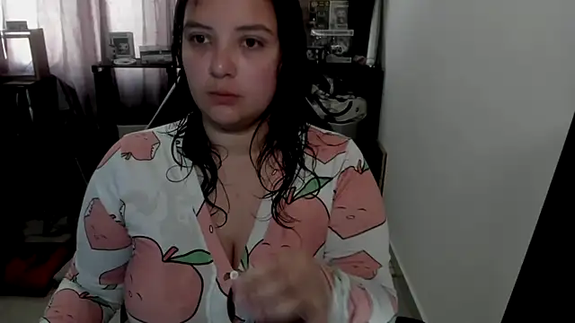 Snapshot of aika-dreams chatting on 05-20-26, 01:17 aika-dreams online show from 05-20-26, 01:17