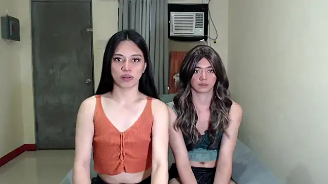 Snapshot of Urworldclasstrans chatting on 03-08-25, 08:55 Urworldclasstrans online show from 03-08-25, 08:55