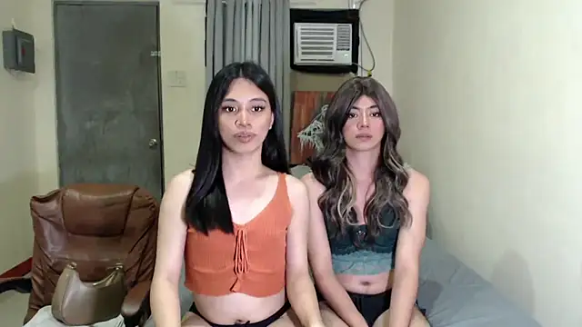 Snapshot of Urworldclasstrans chatting on 03-10-25, 02:37 Urworldclasstrans online show from 03-10-25, 02:37