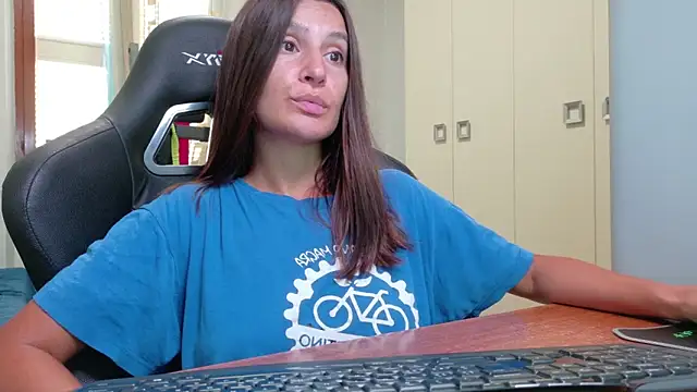 Snapshot of GodlyTheia chatting on 07-17-26, 04:56 GodlyTheia online show from 07-17-26, 04:56