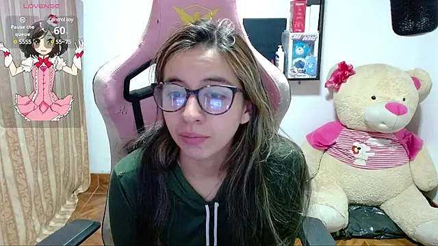 Maggie Fox3 online show from 12-07-24, 02:09