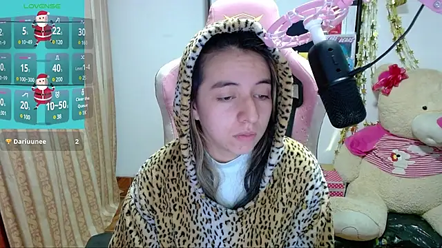 Maggie Fox3 online show from 01-01-25, 01:26