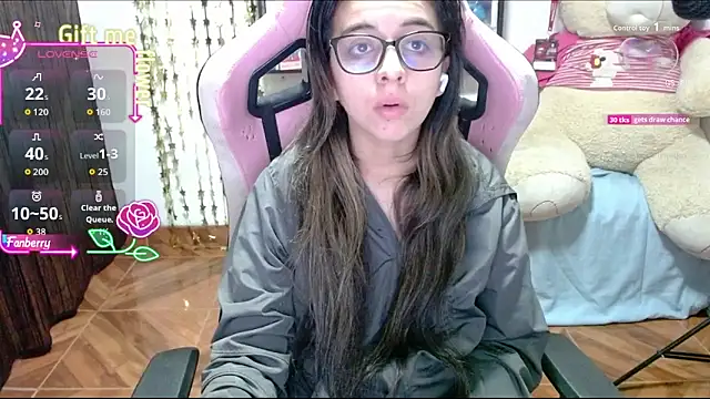 Maggie Fox3 online show from 10-10-25, 11:48