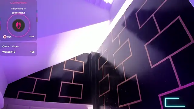 VictoriaVX online show from 04-13-26, 03:34