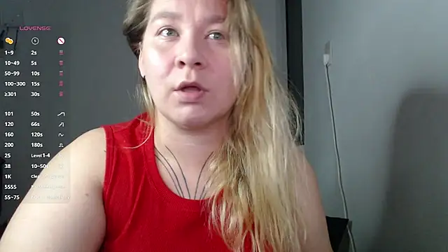 Snapshot of Enotika chatting on 11-05-25, 10:32 Enotika online show from 11-05-25, 10:32