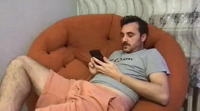 Snapshot of Consensustr chatting on 01-01-25, 07:43 Consensustr online show from 01-01-25, 07:43