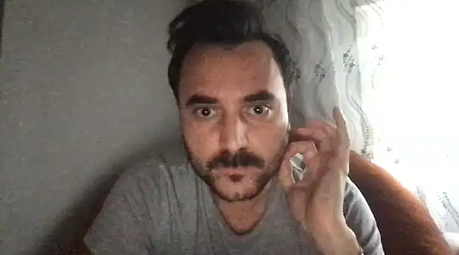 Snapshot of Consensustr chatting on 01-04-25, 12:16 Consensustr online show from 01-04-25, 12:16