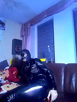 Snapshot of Crystalbitchx chatting on 12-11-24, 10:49 Crystalbitchx online show from 12-11-24, 10:49