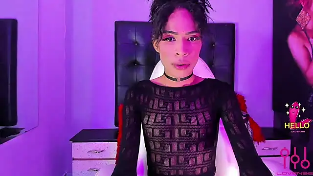 Snapshot of devorahorney chatting on 03-21-25, 10:28 devorahorney online show from 03-21-25, 10:28