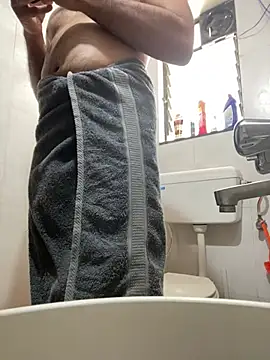 Snapshot of the_indian_dick_u_want chatting on 02-26-25, 04:58 the indian dick u want online show from 02-26-25, 04:58