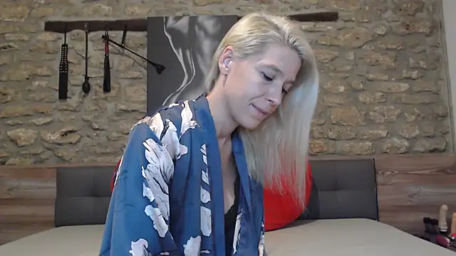 Naschkatze01 online show from 12-03-25, 07:56