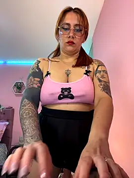 Luna Paris  online show from 09-22-25, 02:08