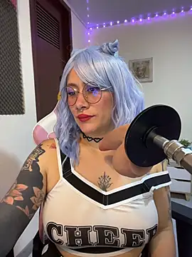 Luna Paris  online show from 07-12-26, 10:45