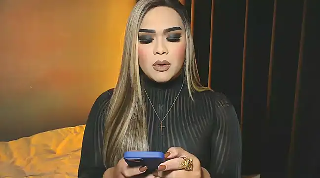 Snapshot of VictoriaEliz chatting on 12-20-24, 07:39 VictoriaEliz online show from 12-20-24, 07:39