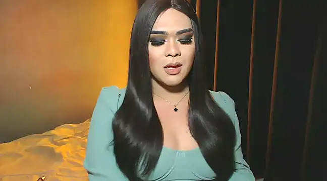 Snapshot of VictoriaEliz chatting on 12-26-24, 11:43 VictoriaEliz online show from 12-26-24, 11:43