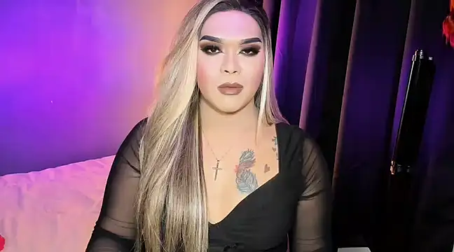 Snapshot of VictoriaEliz chatting on 03-17-25, 06:00 VictoriaEliz online show from 03-17-25, 06:00