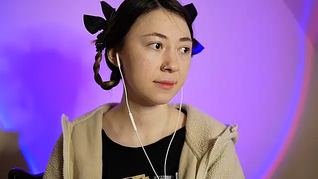 chibi moon  online show from 12-23-24, 05:11