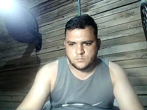 Snapshot of Arcangel_05 chatting on 04-29-26, 04:16 Arcangel 05 online show from 04-29-26, 04:16
