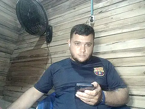 Snapshot of Arcangel_05 chatting on 05-09-26, 04:39 Arcangel 05 online show from 05-09-26, 04:39