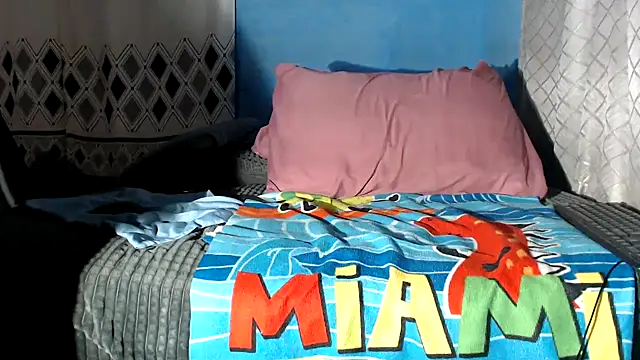 Snapshot of SweetAppleCandyxx chatting on 12-30-24, 05:55 SweetAppleCandyxx online show from 12-30-24, 05:55