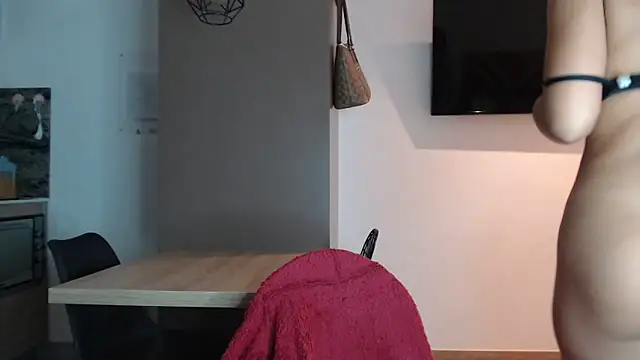 Snapshot of alexademie1 chatting on 12-22-24, 10:47 alexademie1 online show from 12-22-24, 10:47