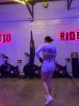 Snapshot of alexademie1 chatting on 03-06-25, 04:49 alexademie1 online show from 03-06-25, 04:49