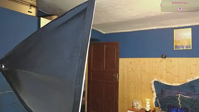 VanessaDoyle online show from 03-20-25, 05:47