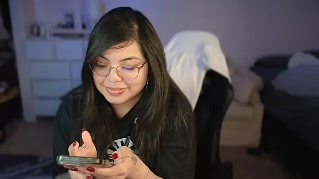 Snapshot of drizzypeach602 chatting on 01-16-25, 05:21 drizzypeach602 online show from 01-16-25, 05:21