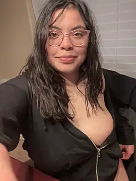 Snapshot of drizzypeach602 chatting on 01-30-25, 11:22 drizzypeach602 online show from 01-30-25, 11:22