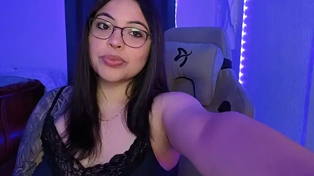 Snapshot of drizzypeach602 chatting on 01-14-26, 01:44 drizzypeach602 online show from 01-14-26, 01:44