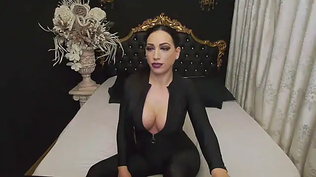 Snapshot of MichaelaDark chatting on 01-06-25, 03:53 MichaelaDark online show from 01-06-25, 03:53
