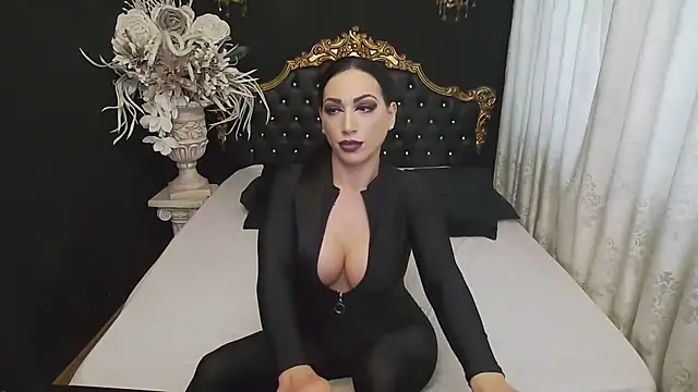 Snapshot of MichaelaDark chatting on 01-06-25, 07:31 MichaelaDark online show from 01-06-25, 07:31