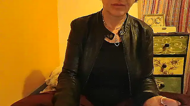 Snapshot of Althea_Love chatting on 10-10-25, 09:41 Althea Love online show from 10-10-25, 09:41