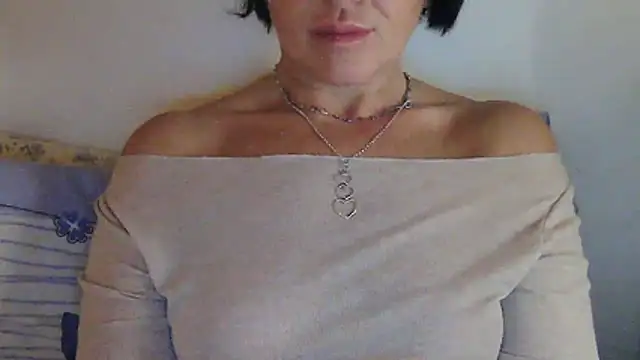 Snapshot of Althea_Love chatting on 11-08-25, 11:03 Althea Love online show from 11-08-25, 11:03