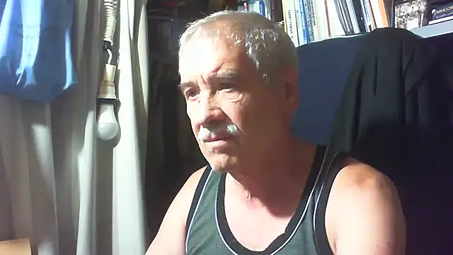 Snapshot of nonnomaturobisex chatting on 09-22-25, 06:26 nonnomaturobisex online show from 09-22-25, 06:26