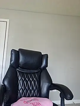 oliviaprettypussy online show from 03-27-26, 08:30