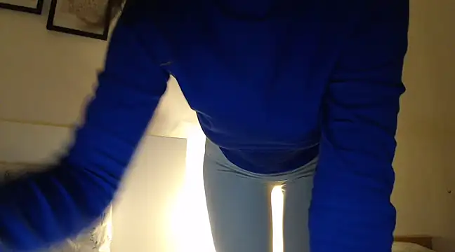 Snapshot of ocean_eyess_ chatting on 01-14-25, 10:12 ocean eyess online show from 01-14-25, 10:12