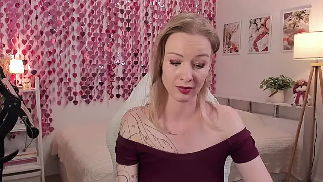MissRightX online show from 06-21-26, 09:45